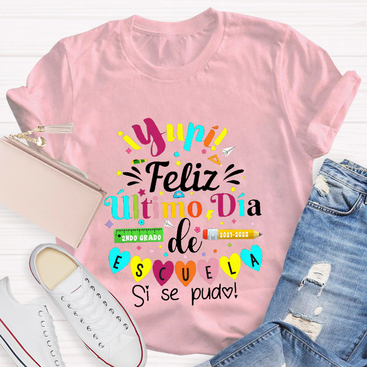 Personalized Último Día de Clases Teacher Spanish T-Shirt