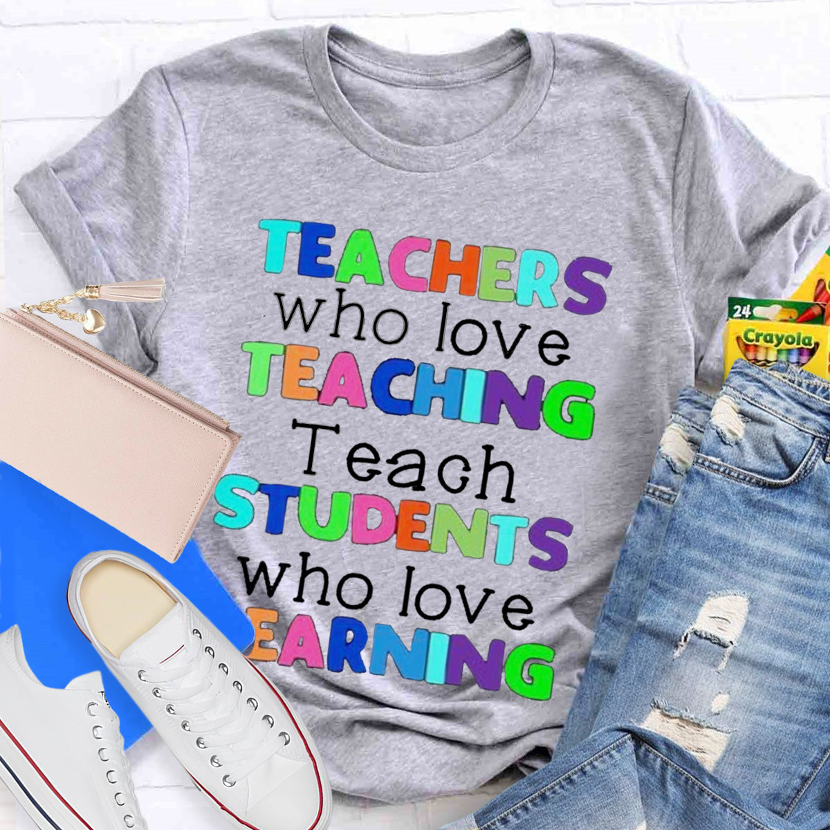 Who Love Teaching English Teacher T-Shirt