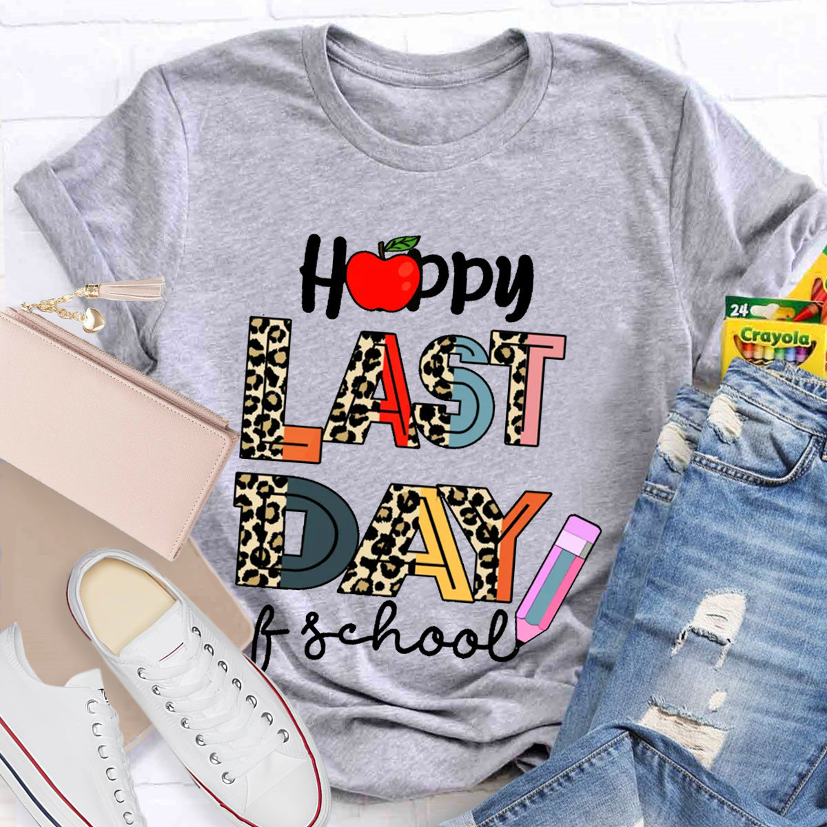 Happy Last Day Of School Apple Teacher T-Shirt