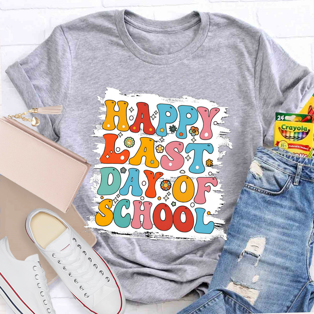 Happy Last Day Of School White Background Print Teacher T-Shirt