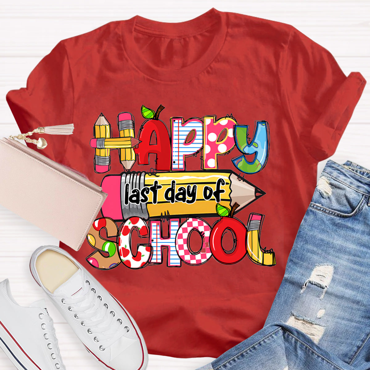 Happy Last Day Of School Apple Teacher T-Shirt
