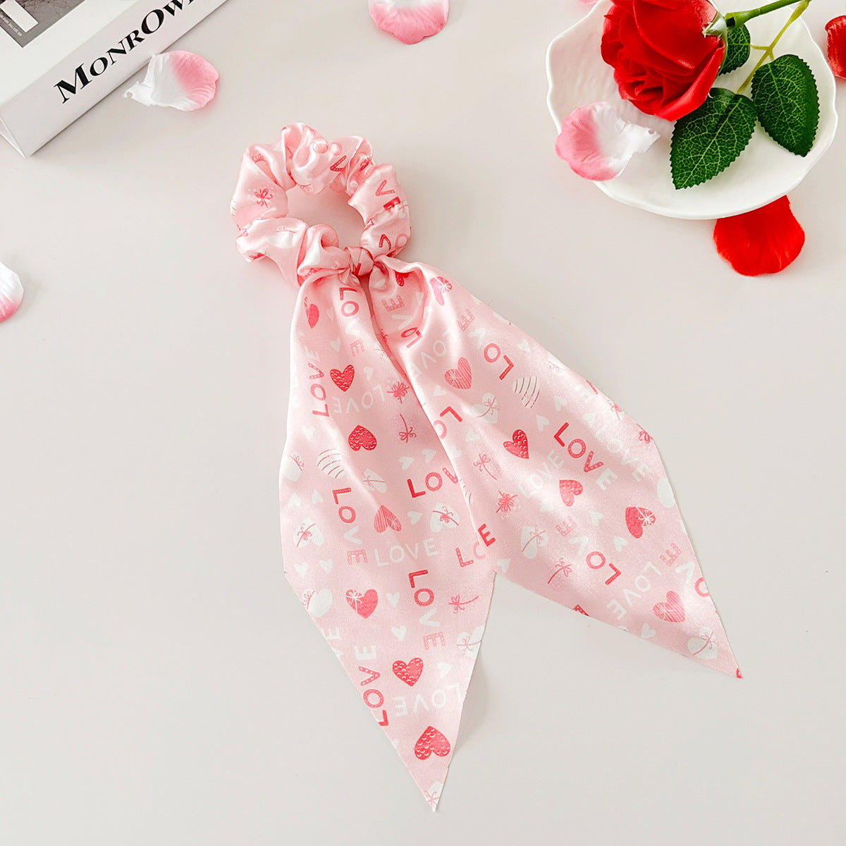 Flowing Scrunchies Sweet Heart-Shaped Lip Hair Ties