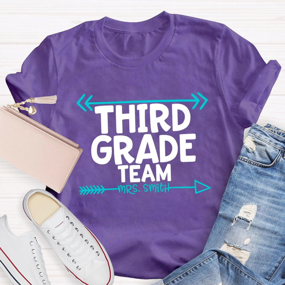 Personalized Grade And Name Third Grade Team Simple Line Design T-Shirt