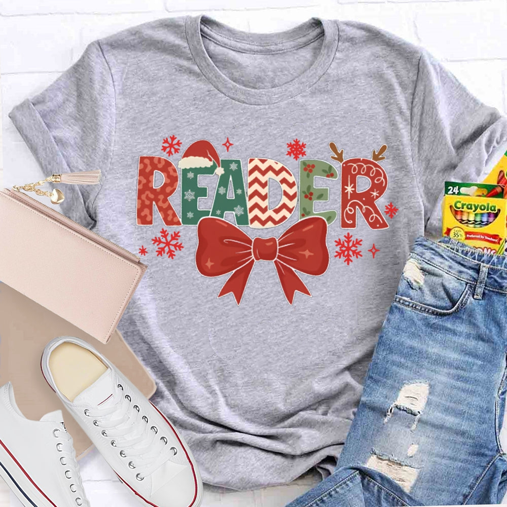 Reader Bows And Christmas Vibes T-shirt
