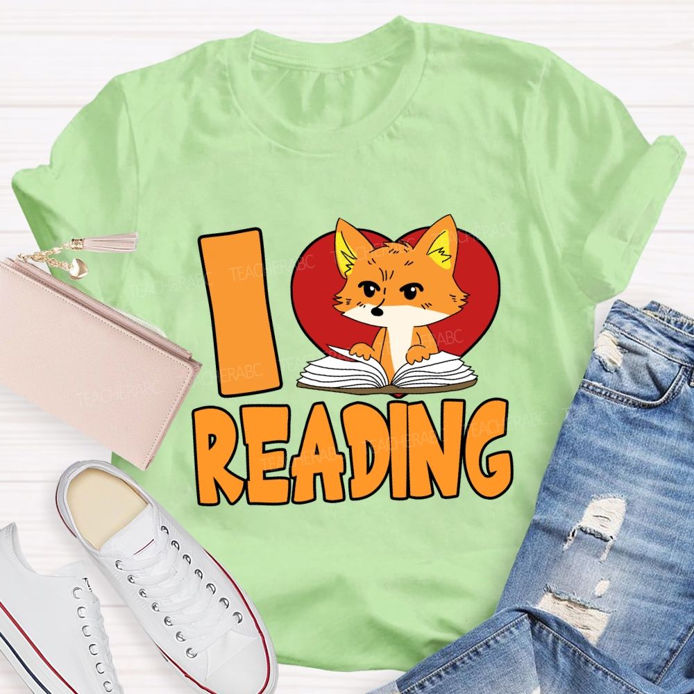 I Love Reading With Heart Cute Fox T-Shirt