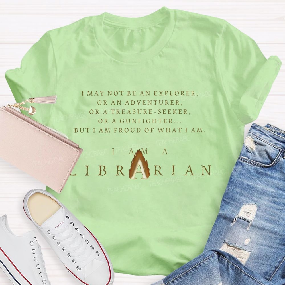 I Am A Librarian Candle  Teacher T-shirt