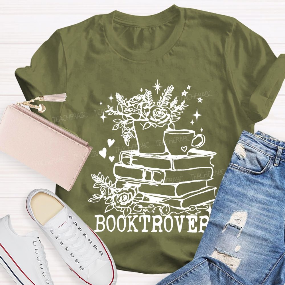 Booktrovert Coffee Illustration And Reading Teacher T-shirt