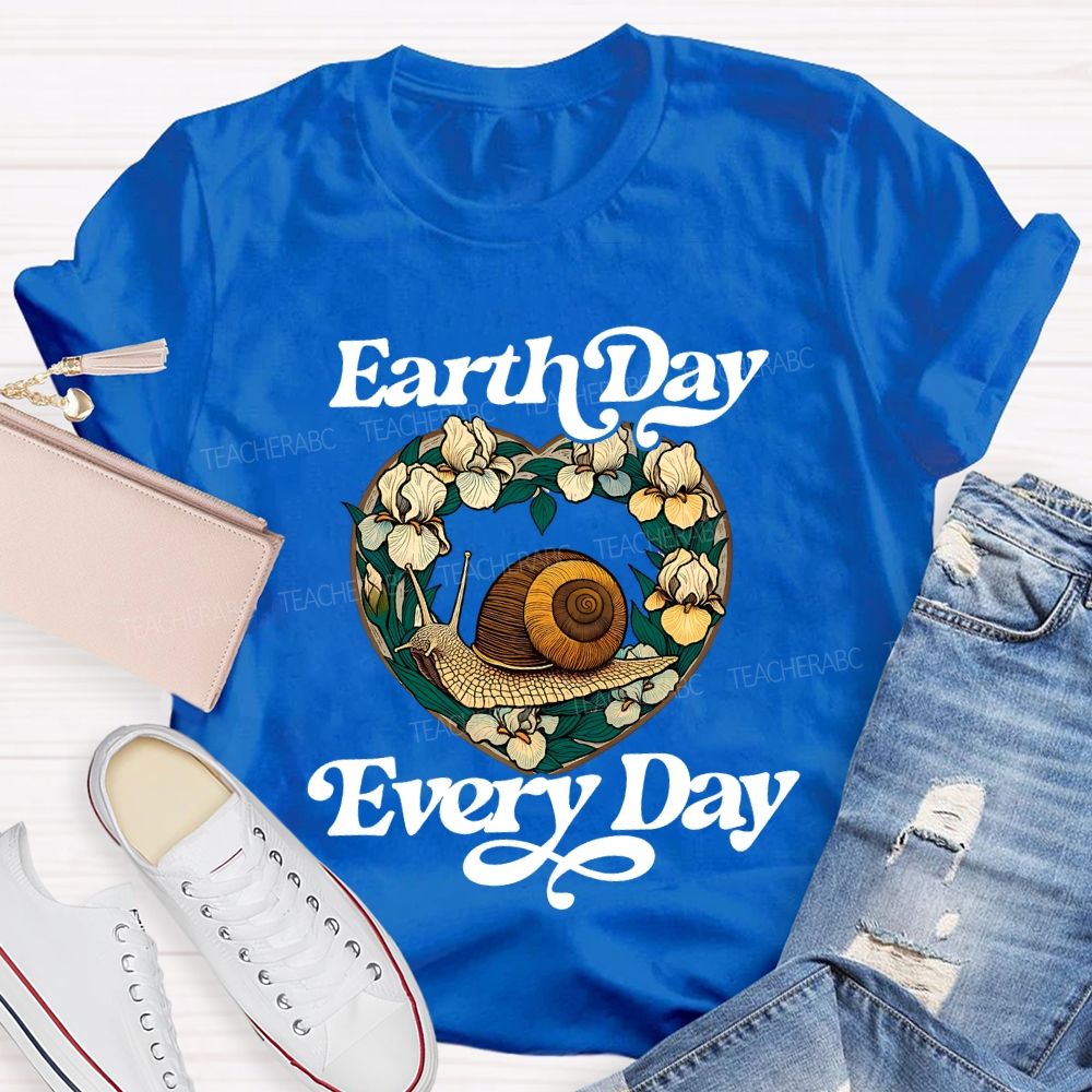 Earth Day Every Day Snail Print T-shirt