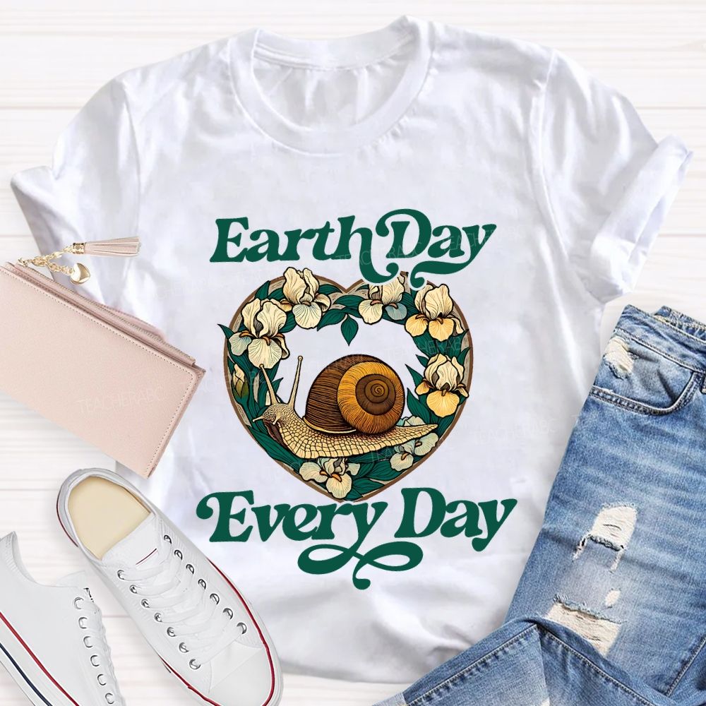 Earth Day Every Day Snail Print T-shirt