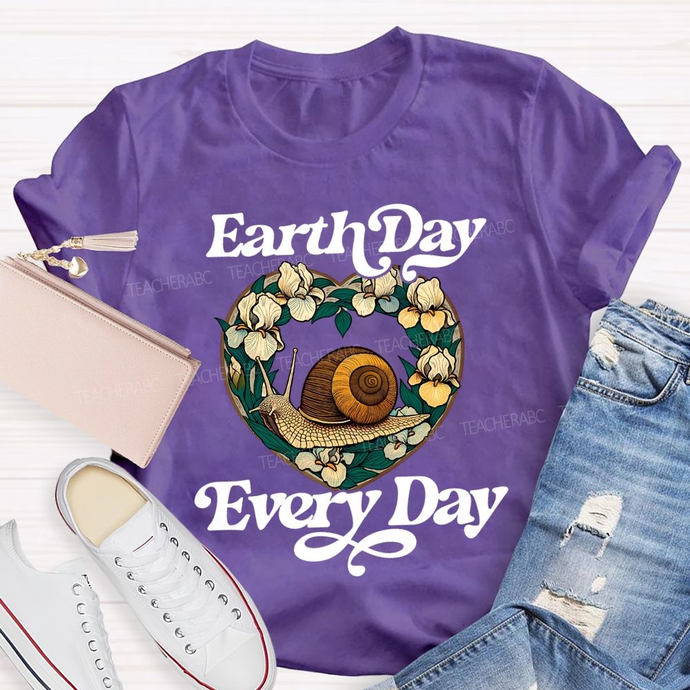 Earth Day Every Day Snail Print T-shirt