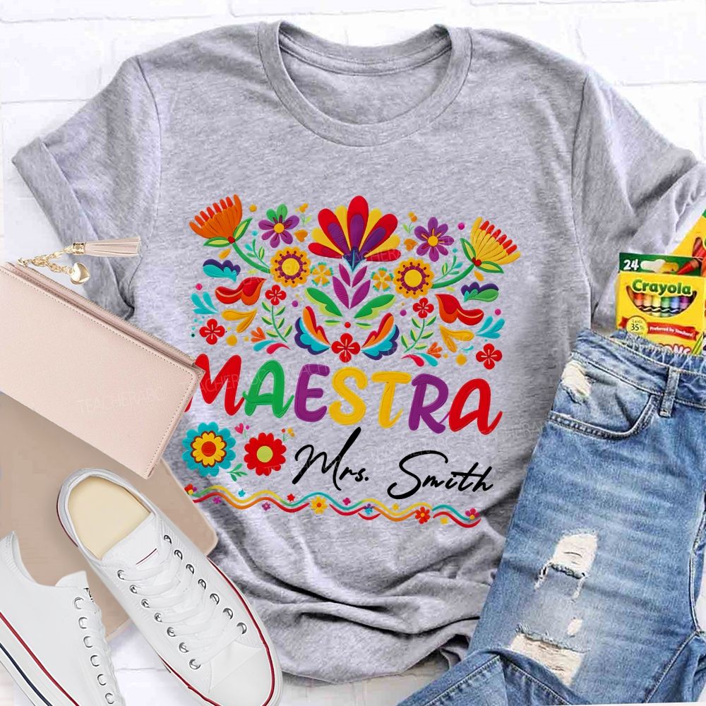 Personalized Name Vintage Bilingual Teacher T-shirt