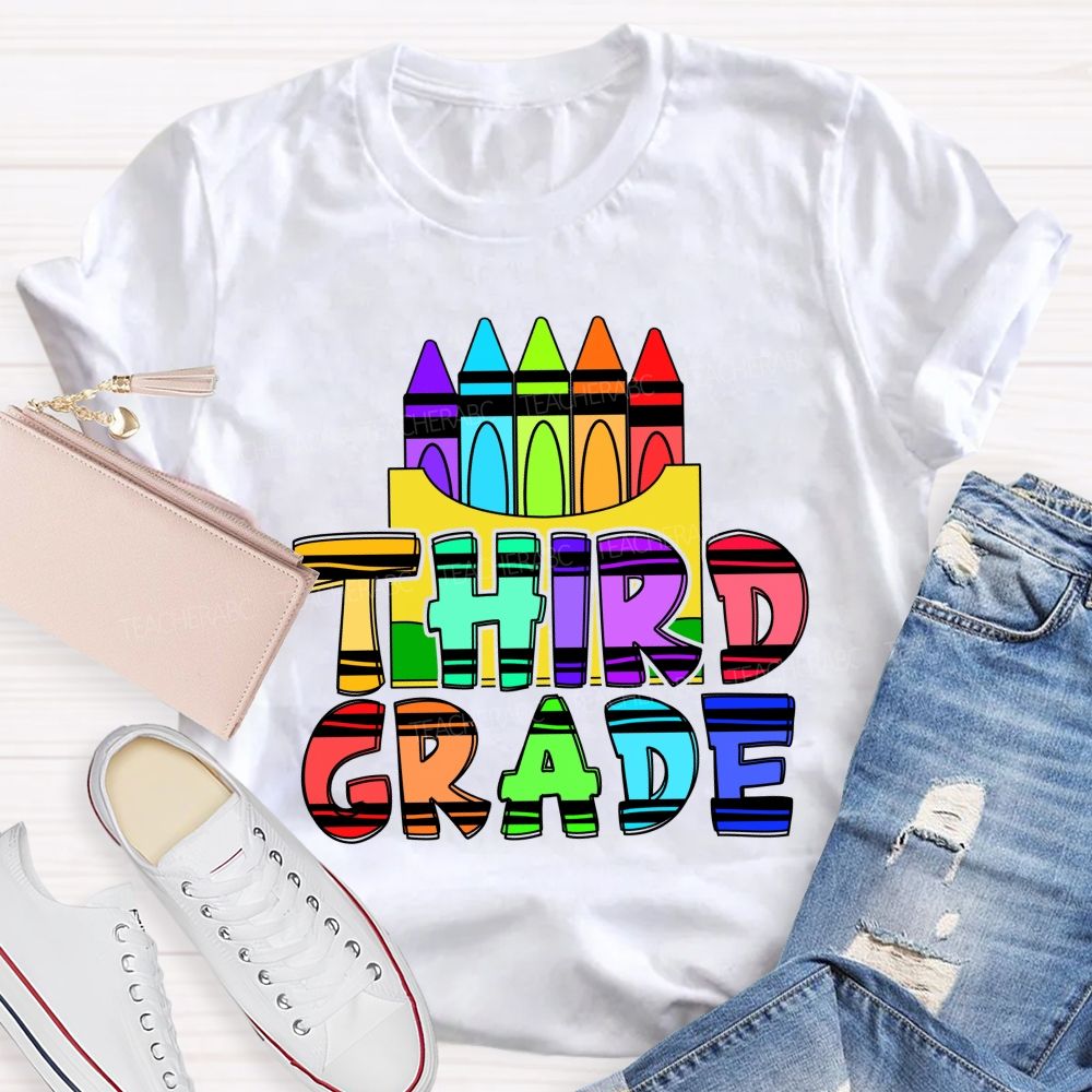 Personalized Grade Colored Crayon And Text Prints Teacher T-shirt