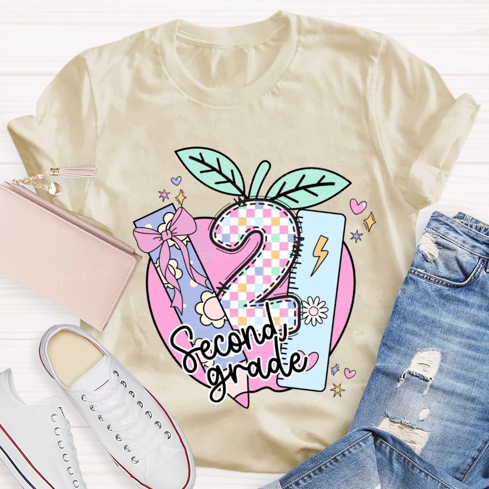 Personalized Grade Pink Apple And Colorful Plaid Print Teacher T-Shirt