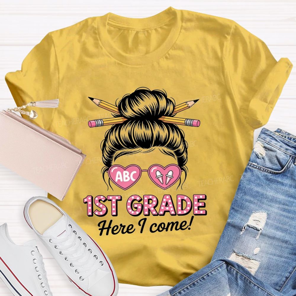 Personalized Grade 1st Grade Here I Come Heart Glasses Teacher T-shirt