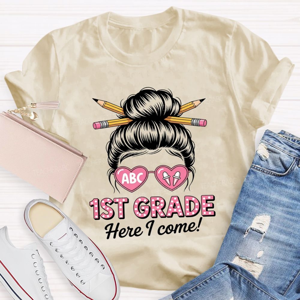 Personalized Grade 1st Grade Here I Come Heart Glasses Teacher T-shirt