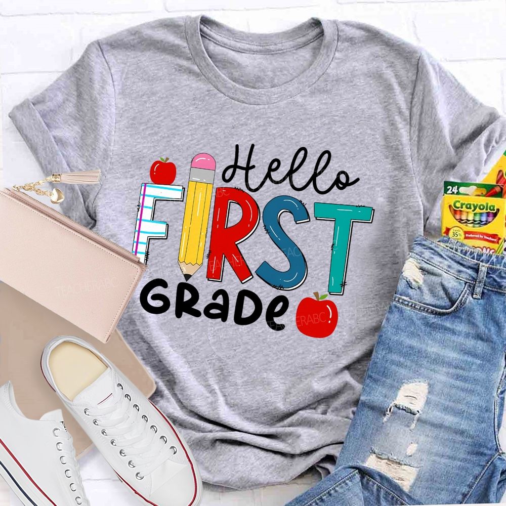 Personalized Grade Hello First Grade Apple Back To School Teacher T-Shirt