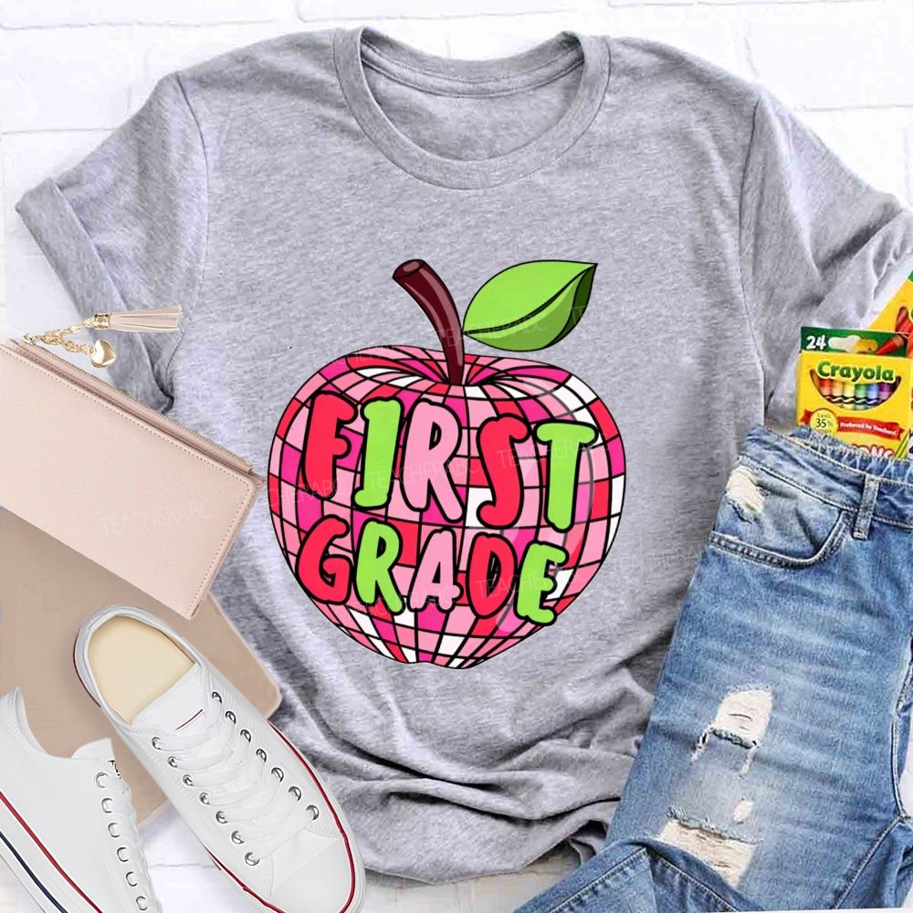 Personalized Grade Pink Plaid Apple Back To School Teacher T-Shirt