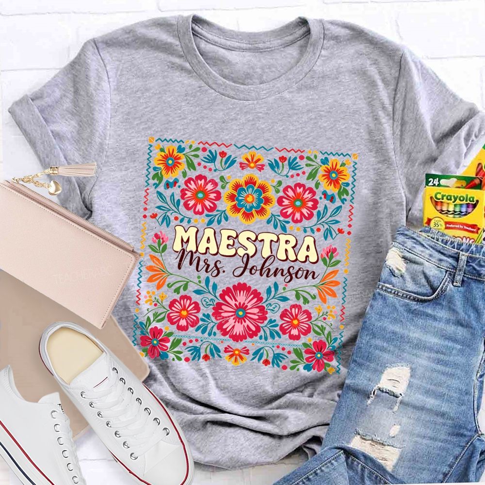 Personalized Name Bilingual Teacher Vintage Floral Teacher T-shirt