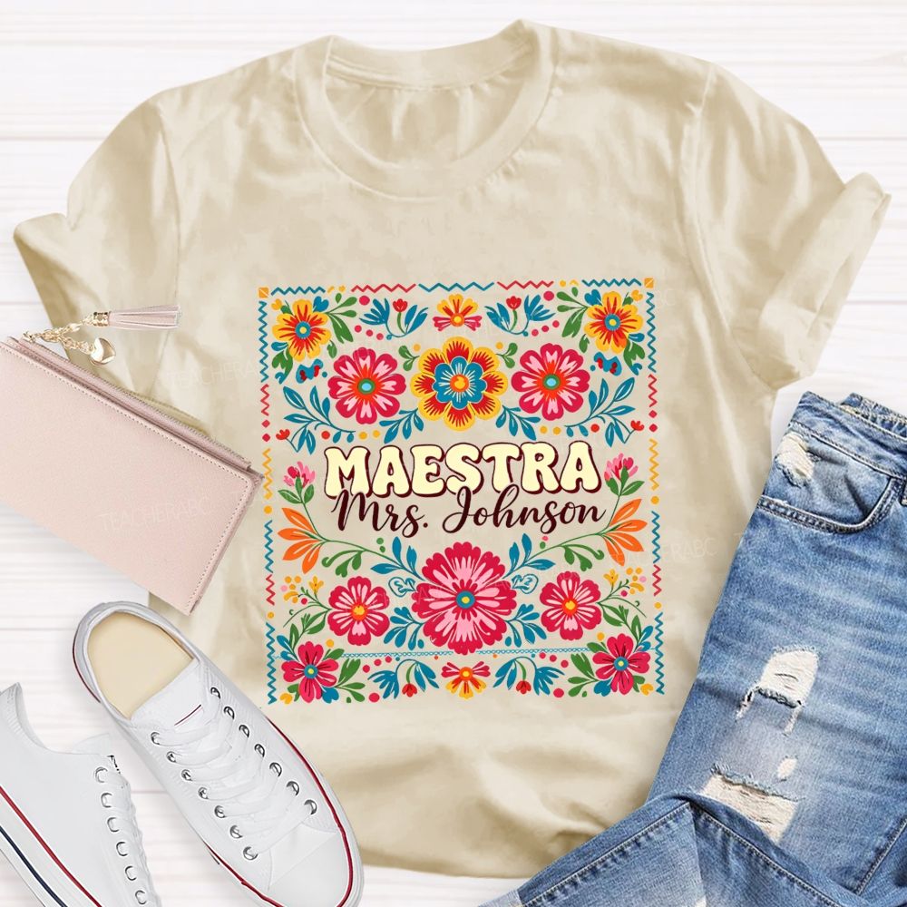 Personalized Name Bilingual Teacher Vintage Floral Teacher T-shirt