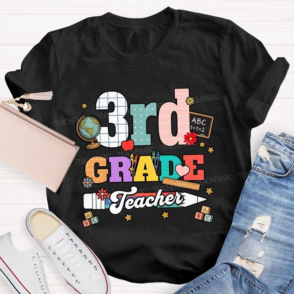 Personalized Grade 3rd Grade Teacher Globe Chalkboard Apple Teacher T-shirt
