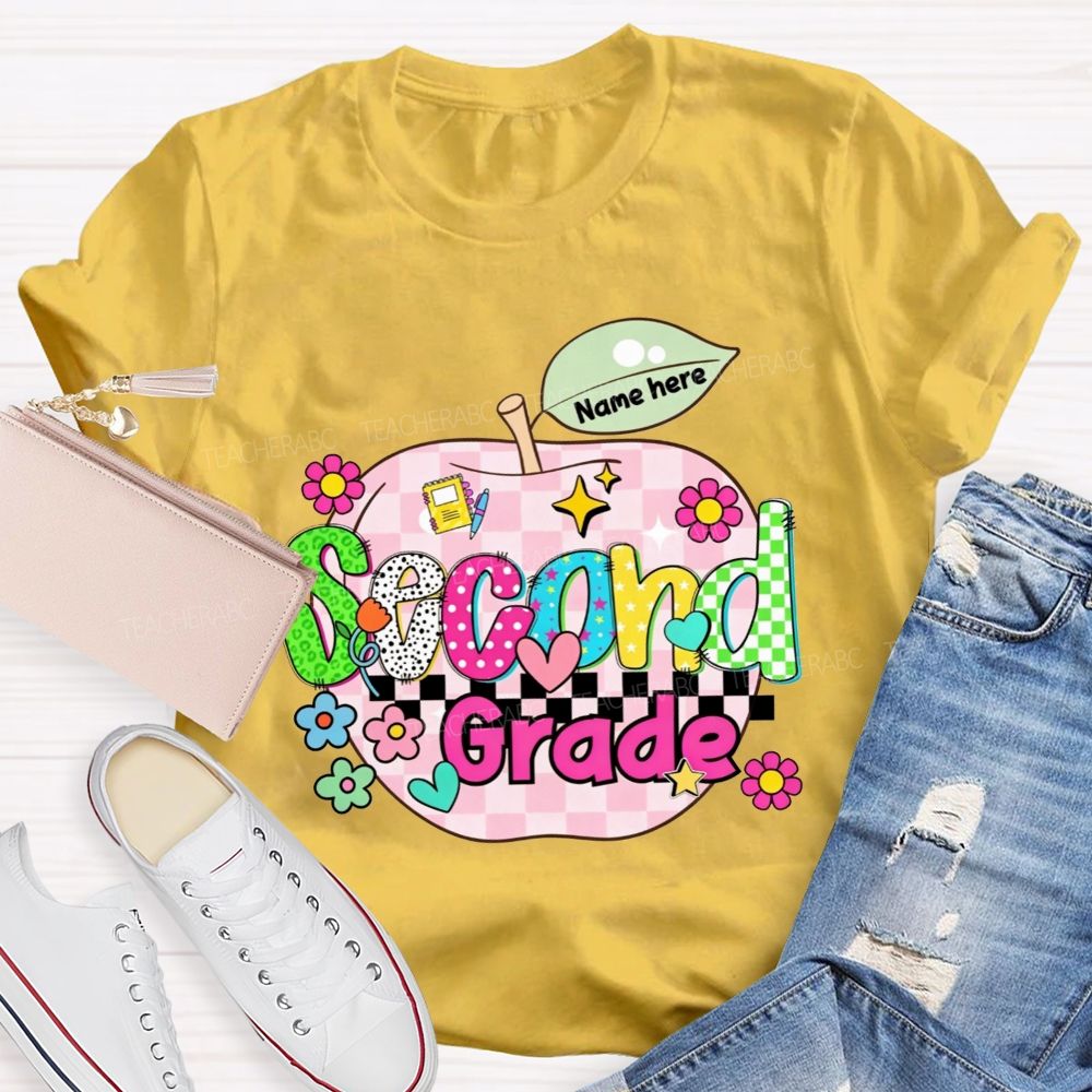 Personalized Name And Grade Pink Check Apple Teacher T-shirt