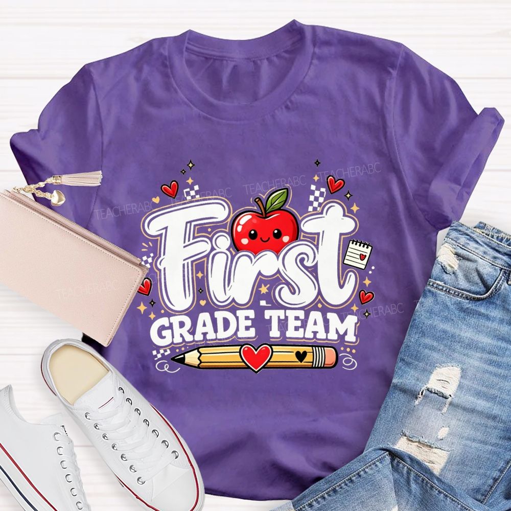 Personalized Grade First Grade Team Hearts And Apples Teacher T-shirt