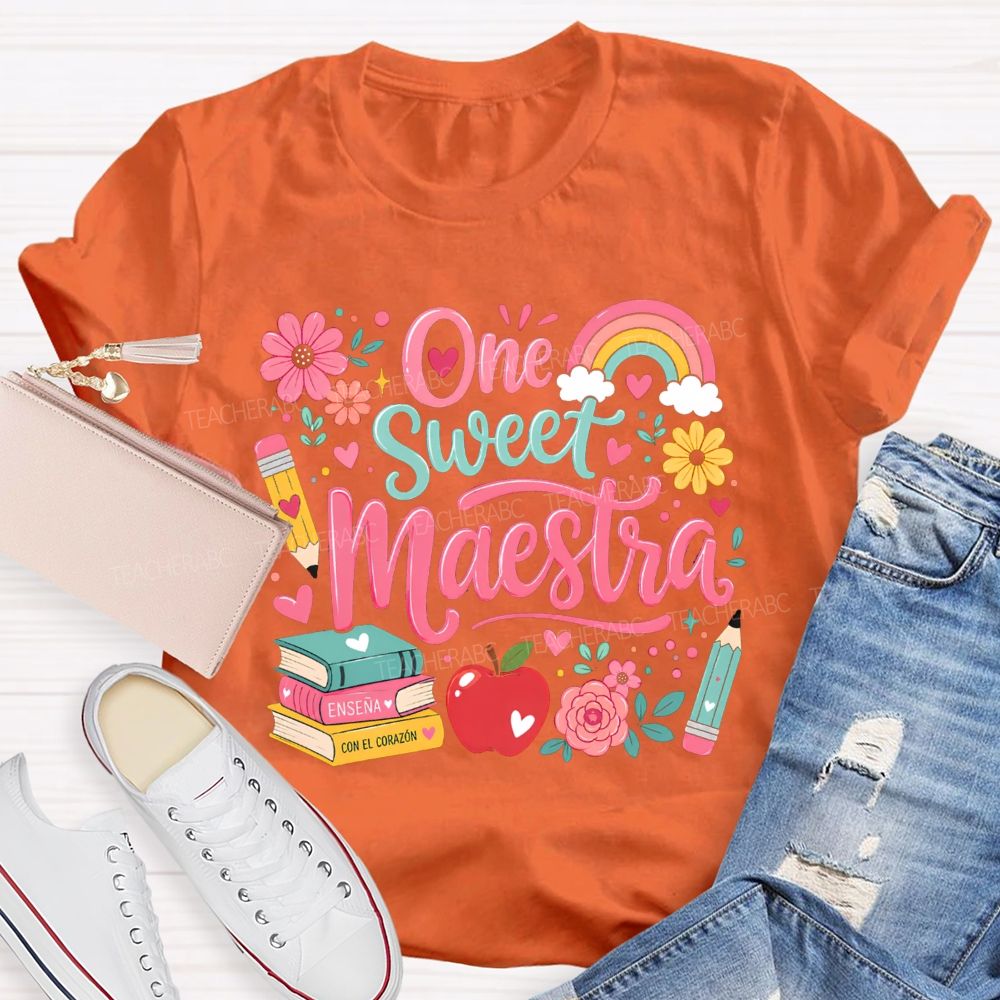 One Sweet Maestra Con El Corazon Sweet Floral Teacher T-shirt