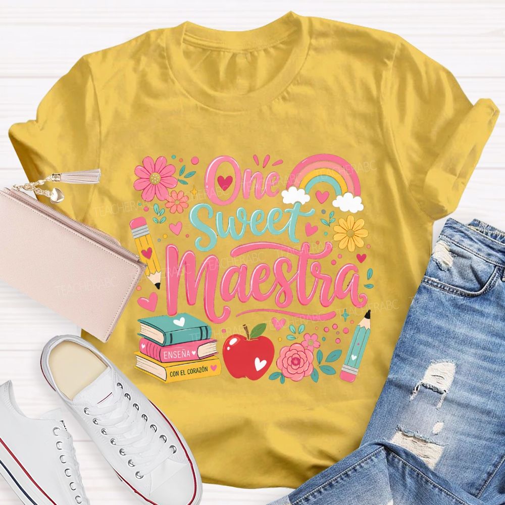 One Sweet Maestra Con El Corazon Sweet Floral Teacher T-shirt