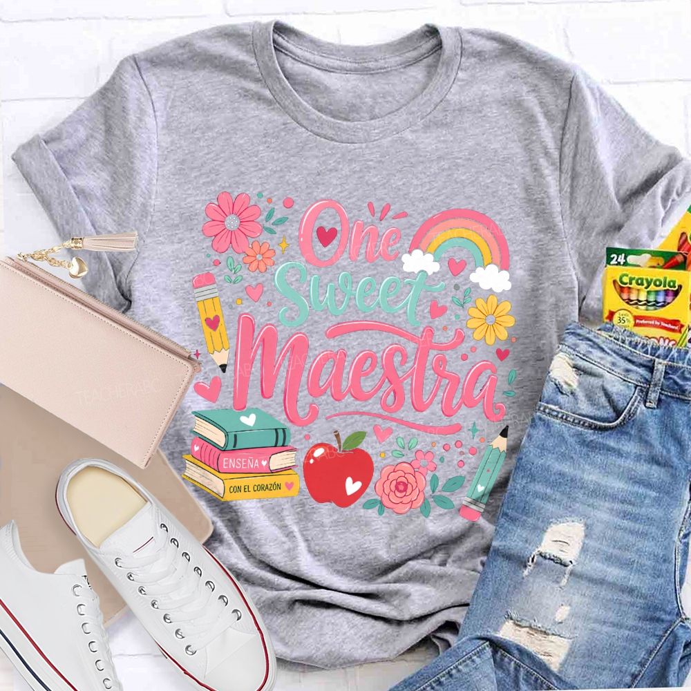 One Sweet Maestra Con El Corazon Sweet Floral Teacher T-shirt