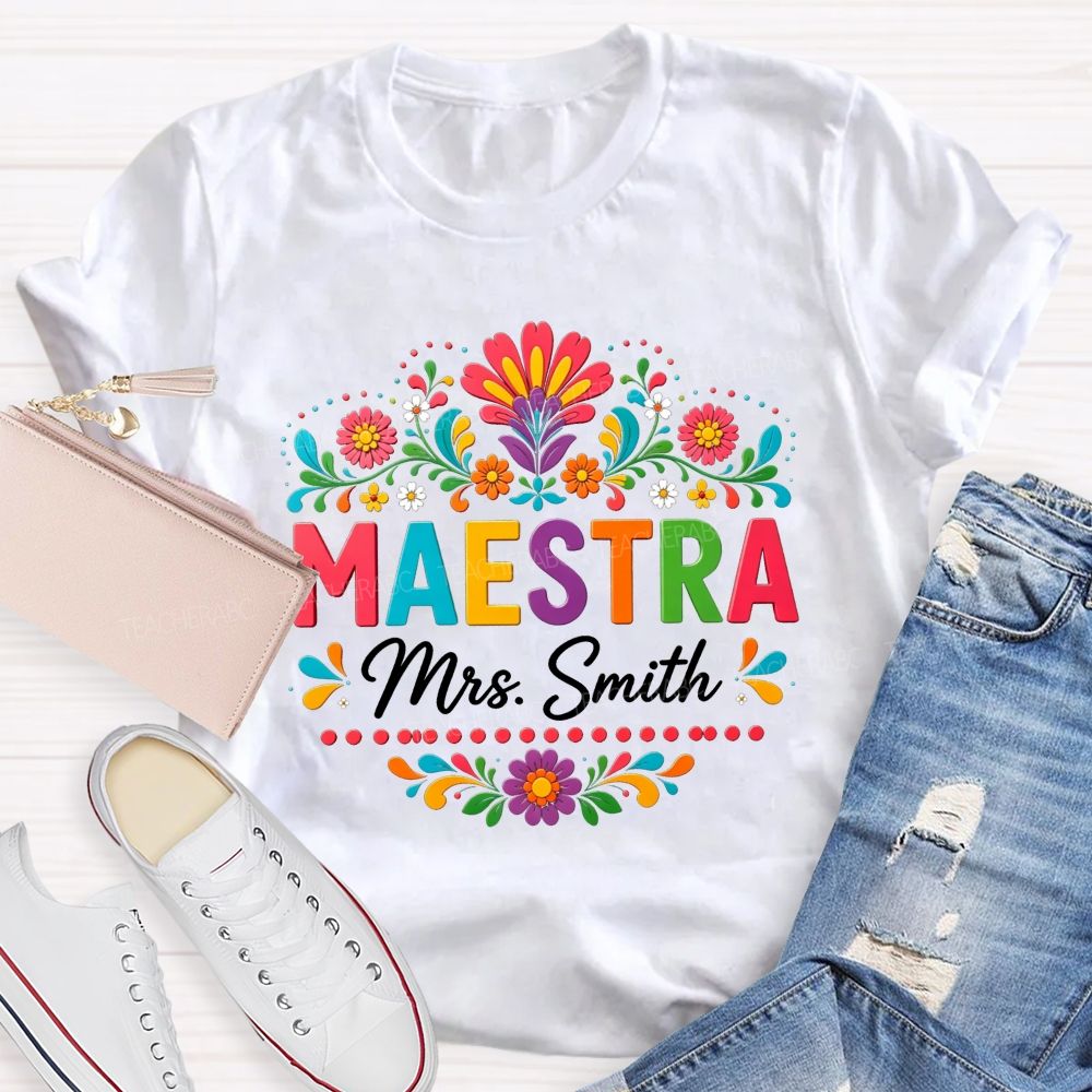 Personalized Name Maestra Vintage Flower Teacher T-Shirt