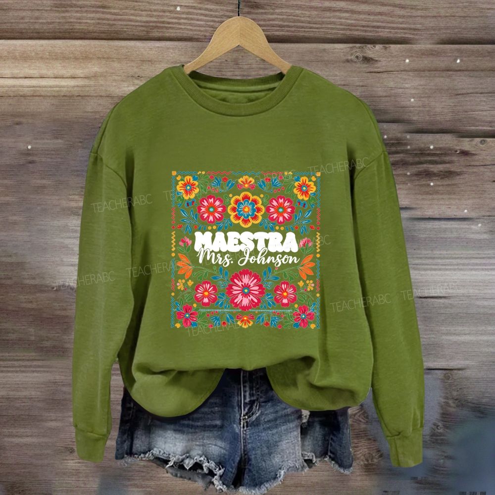 Personalized Name Bilingual Teacher Vintage Floral  Sweatshirt