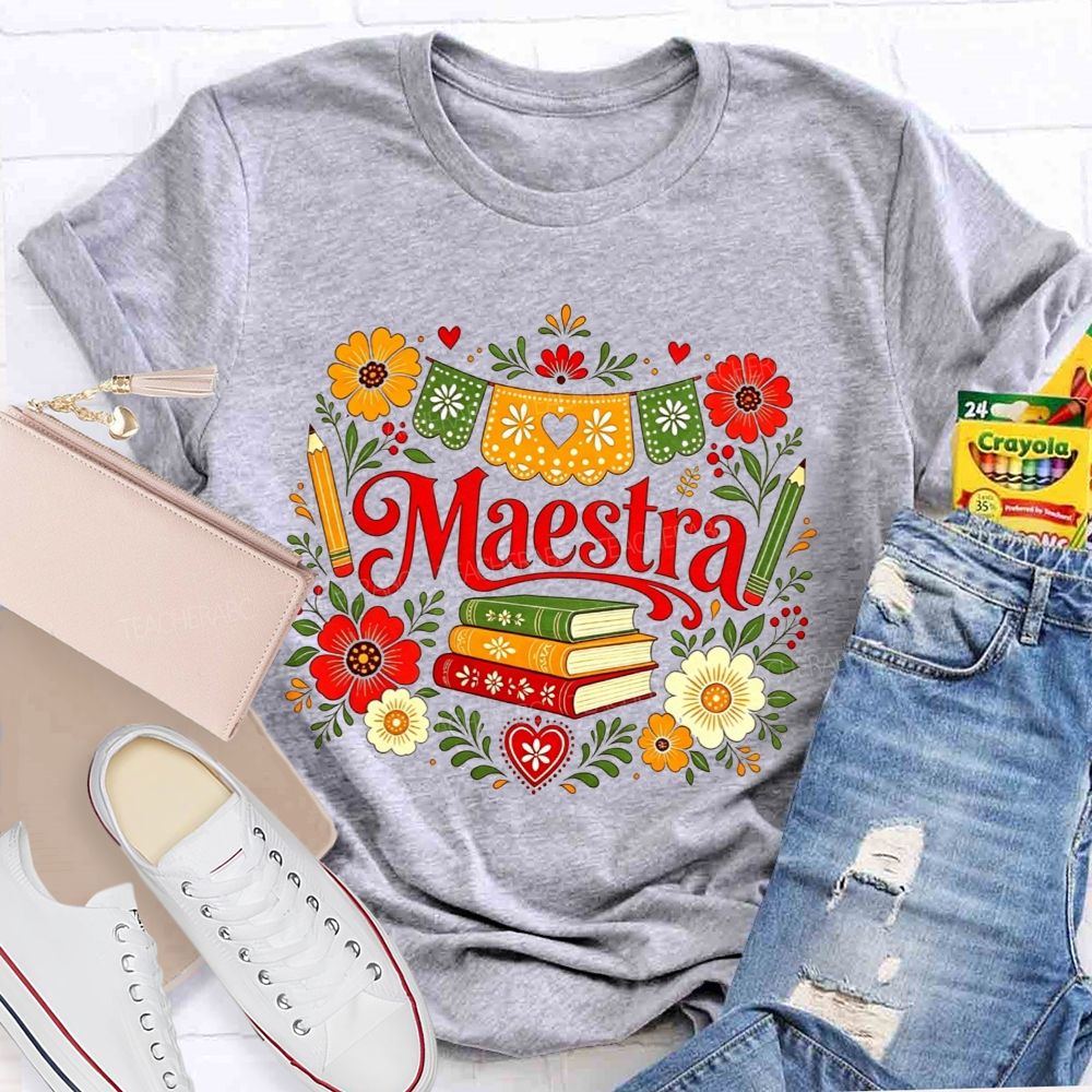 Maestra With Books And Flowers In My Heart Teacher T-shirt