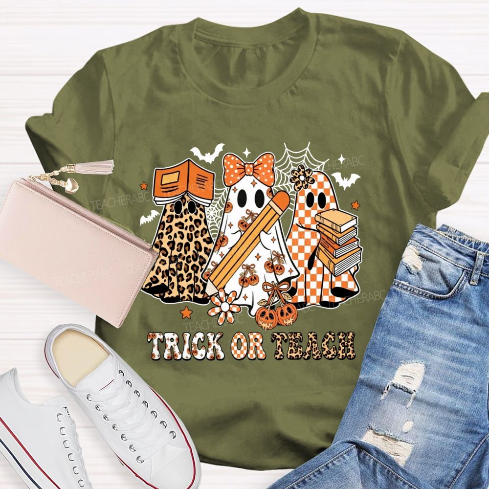 Trick Or Teach Halloween Book Ghost Leopard Checkered Teacher T-shirt