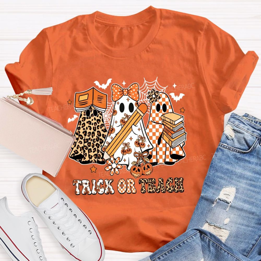 Trick Or Teach Halloween Book Ghost Leopard Checkered Teacher T-shirt