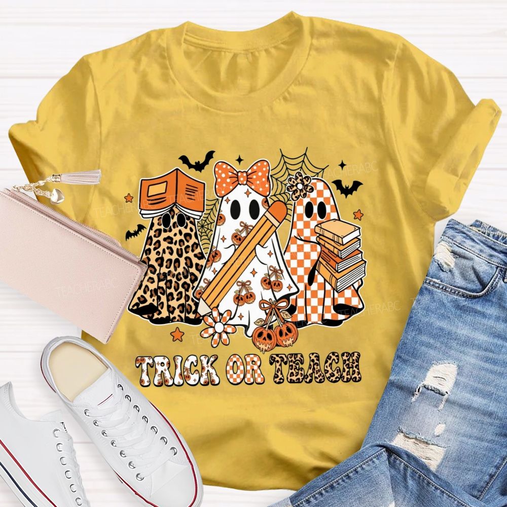 Trick Or Teach Halloween Book Ghost Leopard Checkered Teacher T-shirt