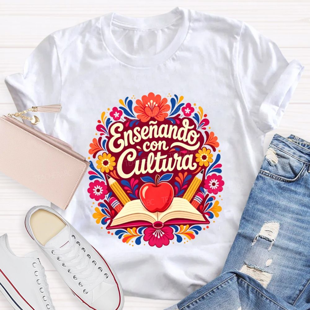 EnseñAndo Con Cultura Spanish Maestra Teacher T-shirt