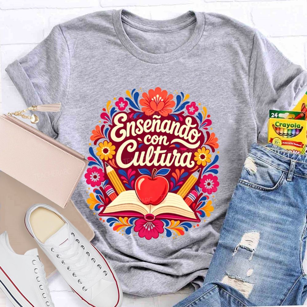 EnseñAndo Con Cultura Spanish Maestra Teacher T-shirt