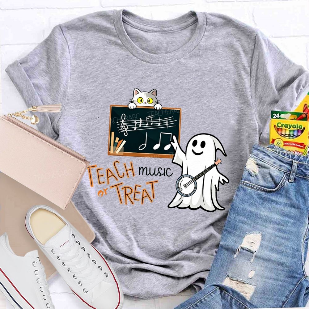 Teach Music Or Treat Spooky Music Teacher Vibes T-shirt