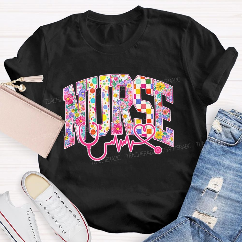 School Nurse Healing With Heart And Stethoscope T-shirt