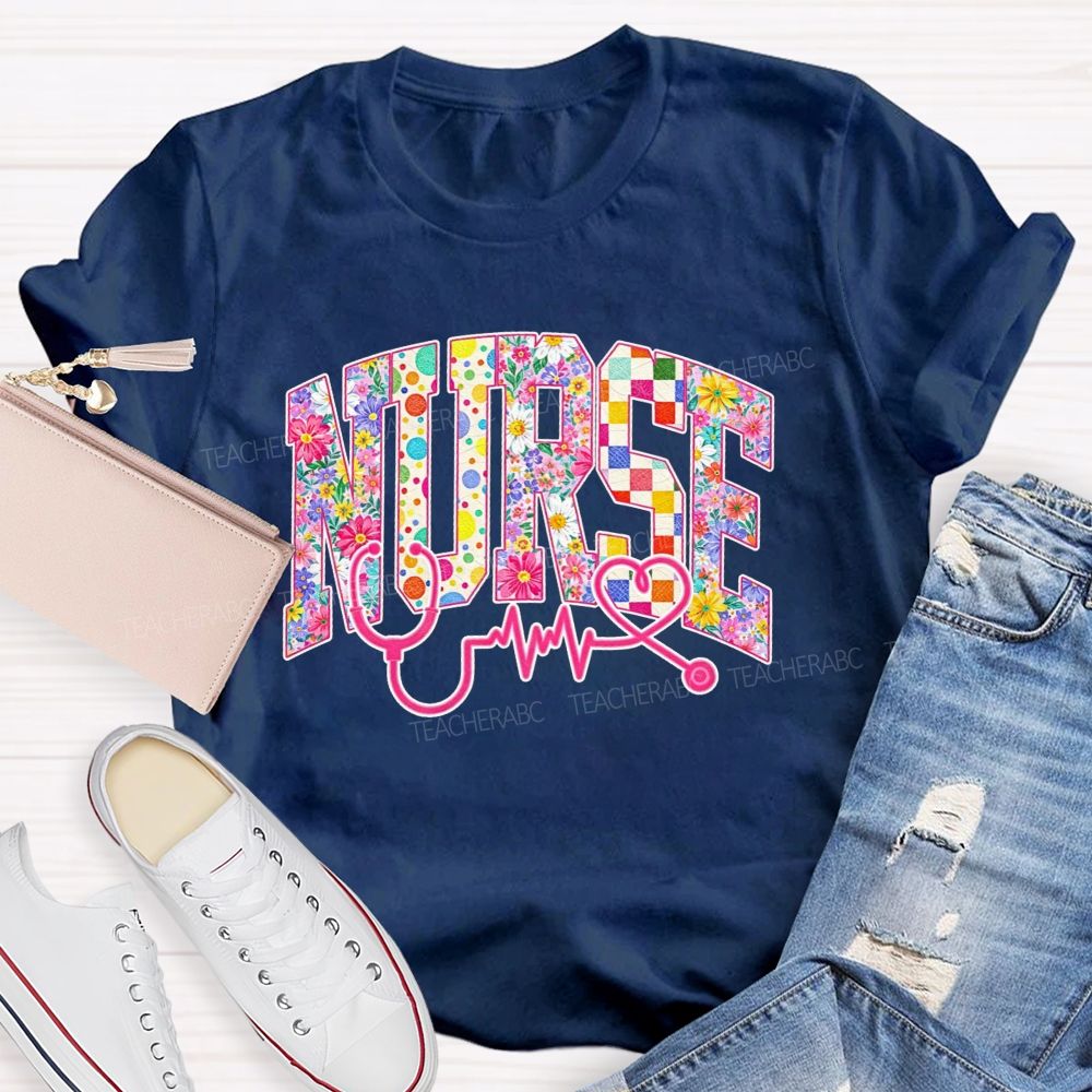 School Nurse Healing With Heart And Stethoscope T-shirt