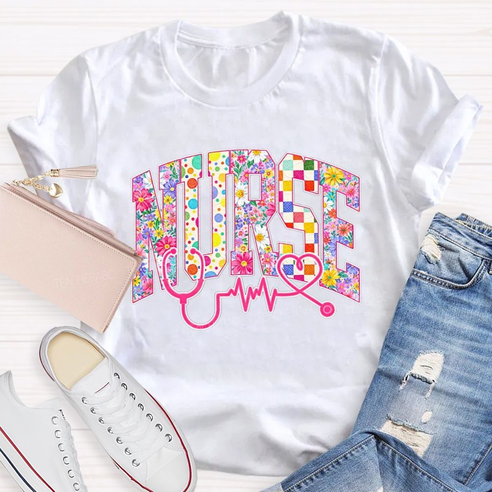 School Nurse Healing With Heart And Stethoscope T-shirt