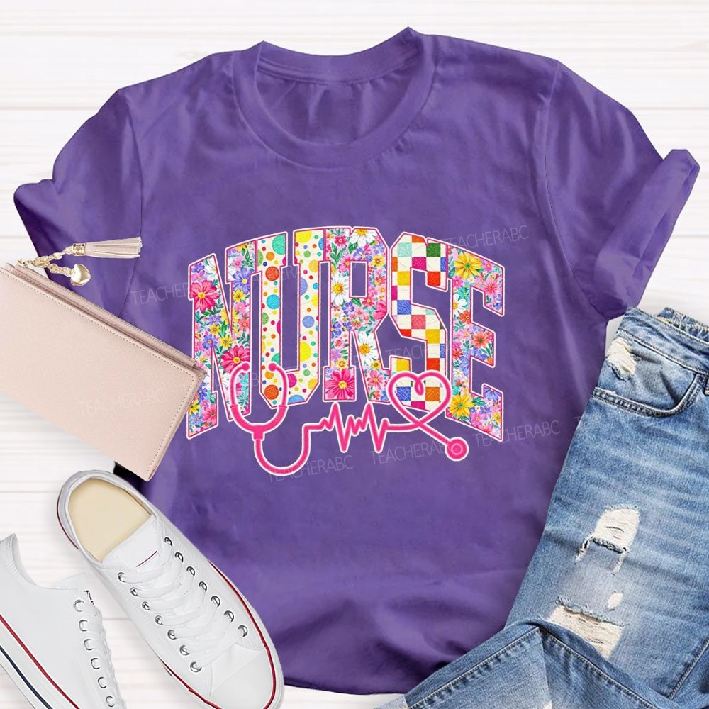 School Nurse Healing With Heart And Stethoscope T-shirt