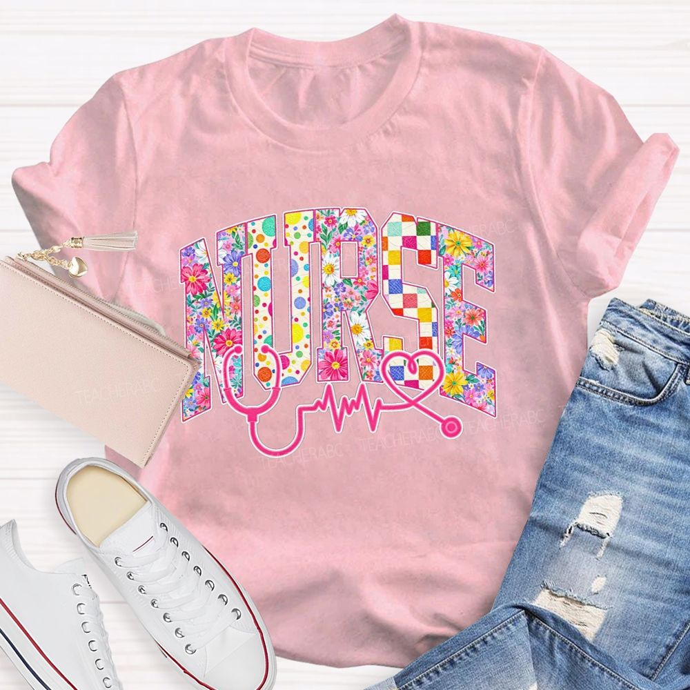School Nurse Healing With Heart And Stethoscope T-shirt