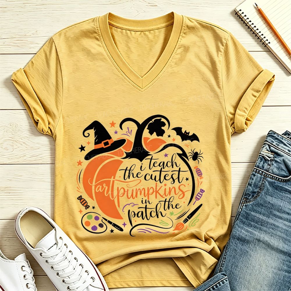 I Teach The Cutest Art Pumpkins In The Patch V Neck T-shirt