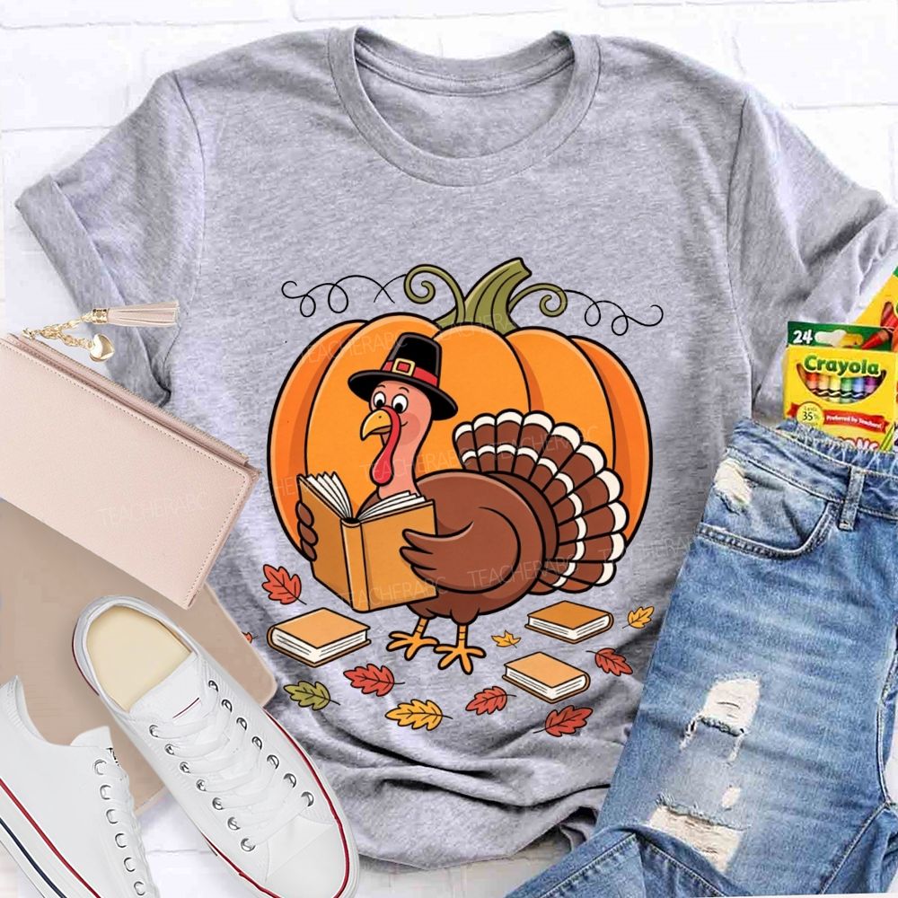 Thanksgiving Teacher Turkey Loves Reading Books T-shirt