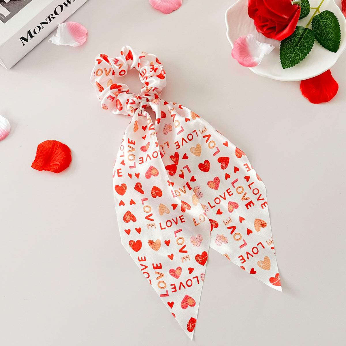 Flowing Scrunchies Sweet Heart-Shaped Lip Hair Ties