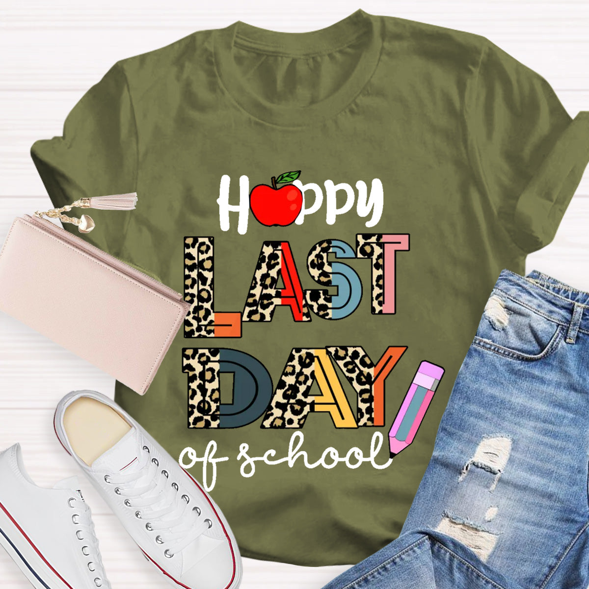 Happy Last Day Of School Apple Teacher T-Shirt