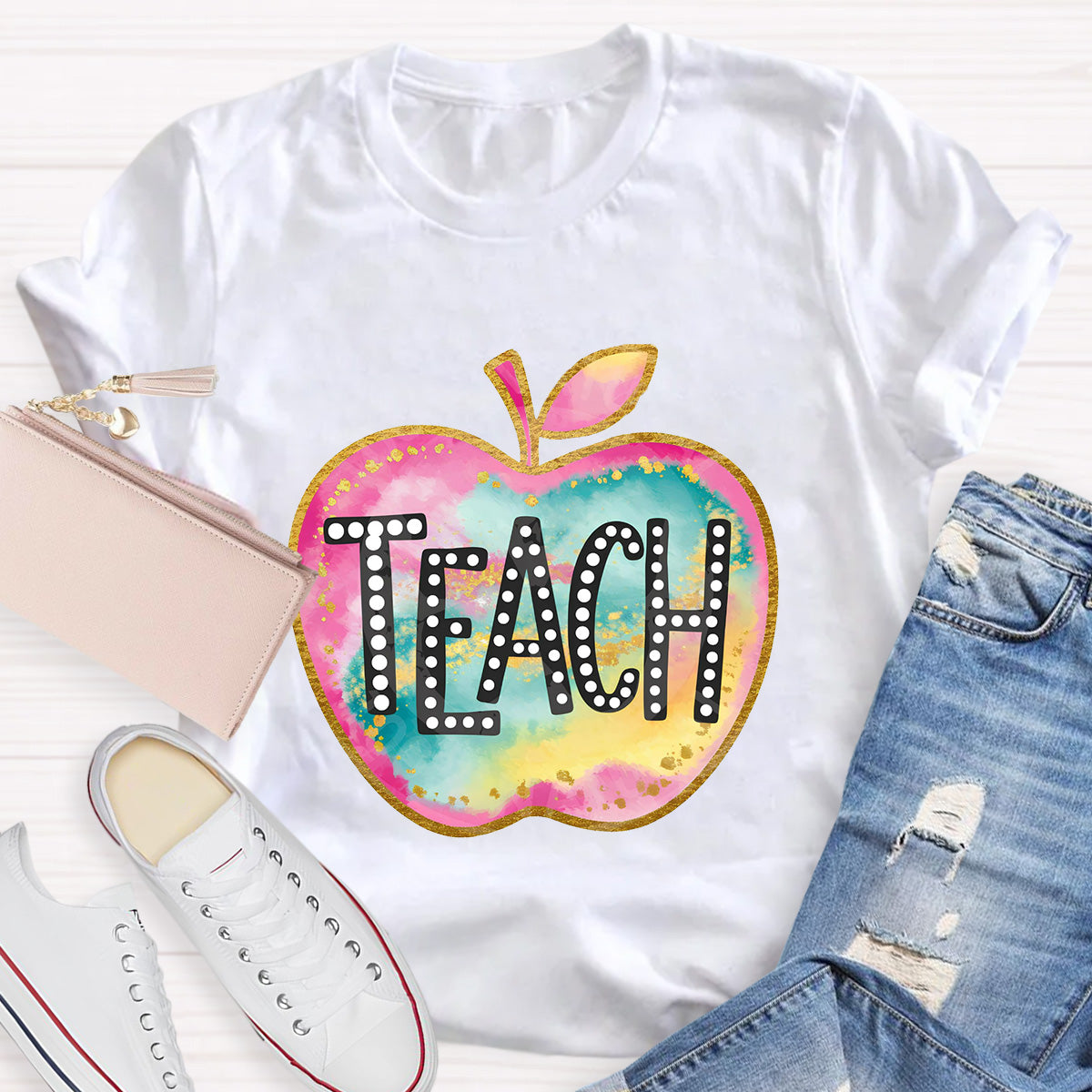 Love Teach Pink Apple Teacher T-Shirt