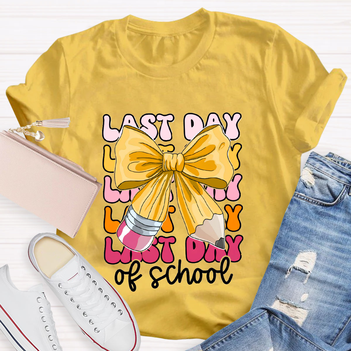 Last Day Of School Pink Bow Teacher T-Shirt