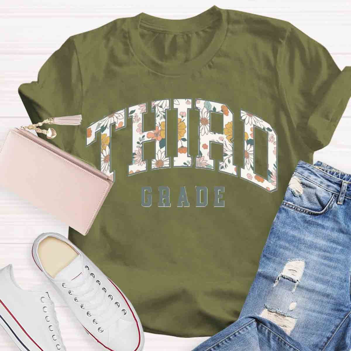 Personalized Grade Retro Flowers Prints T-Shirt
